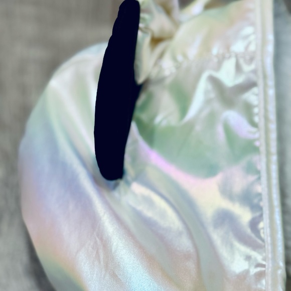 Disney 2T Minnie Mouse Iridescent Puffer Vest with Bow & Ears on hood. - Picture 6 of 6